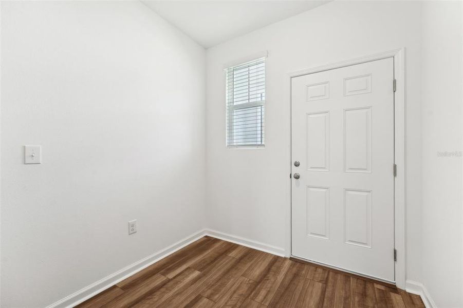Spacious, unfurnished interior of a new home in Vista Walk, Dade City (Image 14).