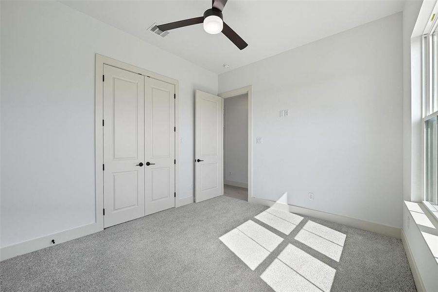 Image 35 of a home in Eagles Bluff.