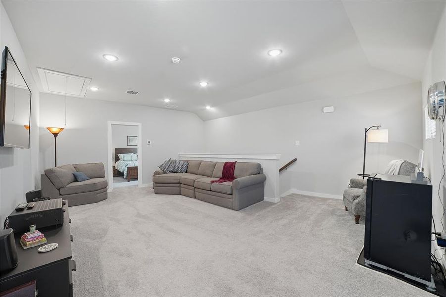 Furnished interior view inside a new home in Oak Creek, Forney (Image 6).