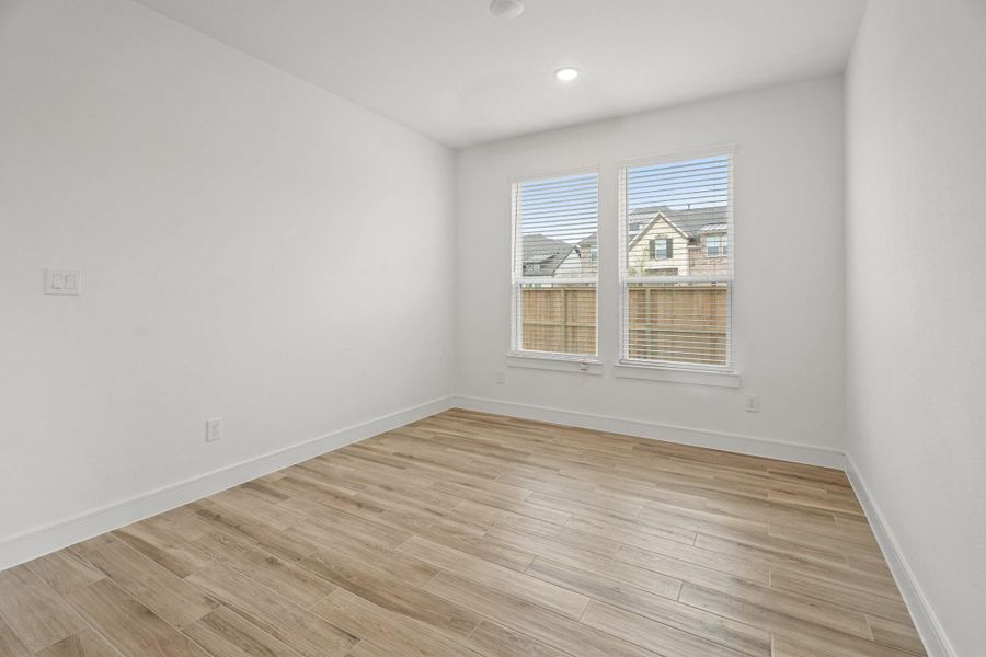 Elegant dining room (*Photo not of actual home and used for illustration purposes only.) Elegant dining room (*Photo not of actual home and used for illustration purposes only.)