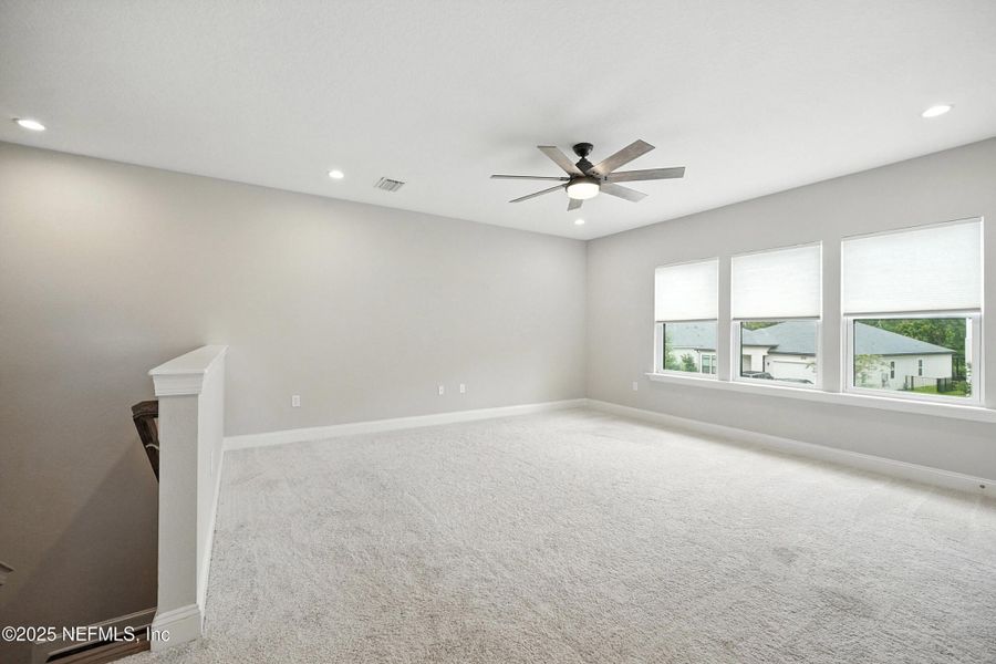 Spacious, unfurnished interior of a new home in , Jacksonville (Image 20).