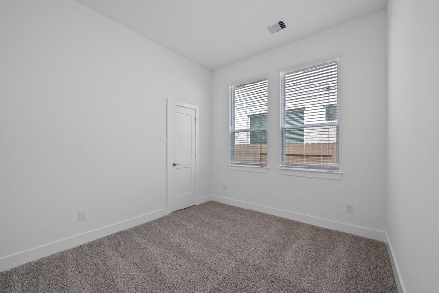 Spacious, unfurnished interior of a new home in Meridiana, Manvel (Image 22).