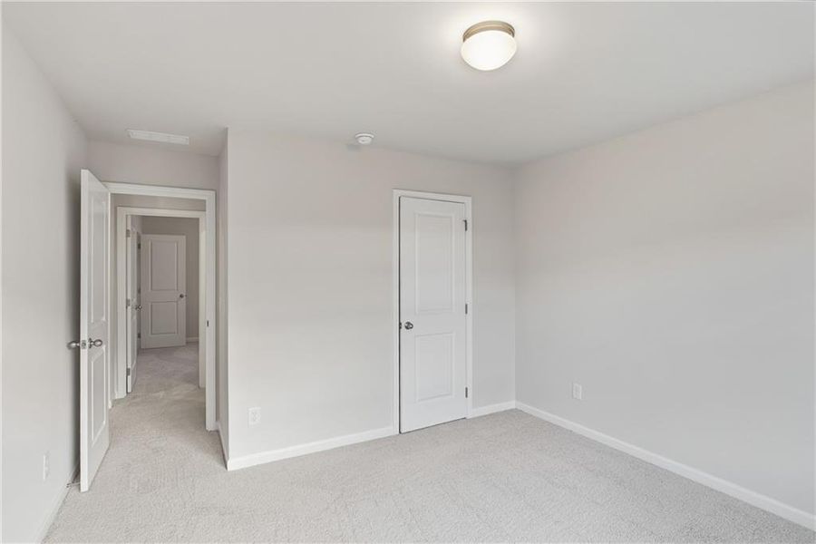 Spacious, unfurnished interior of a new home in , Jefferson (Image 29).