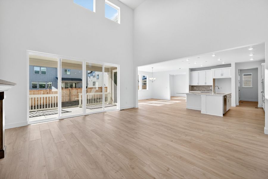 Spacious, unfurnished interior of a new home in Trailstone, Arvada (Image 16).
