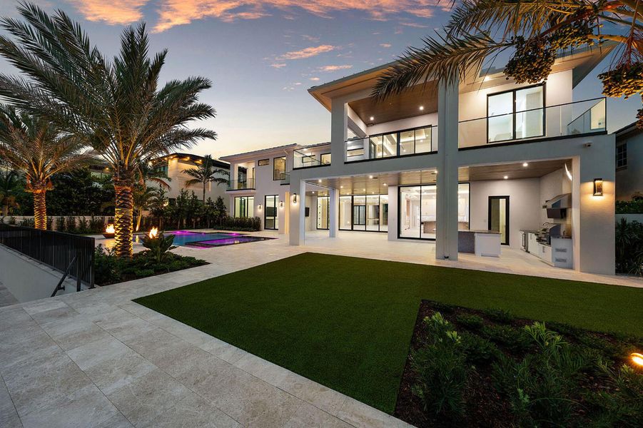 191_Coconut_Palm_Road_Dusk_11 191_Coconut_Palm_Road_Dusk_11