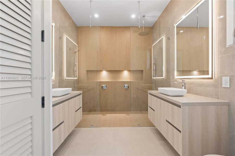Furnished interior view inside a new home in , South Miami (Image 10).