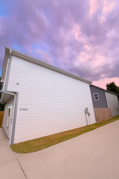 Sunset disclosure, they are so pretty at this beautiful home.