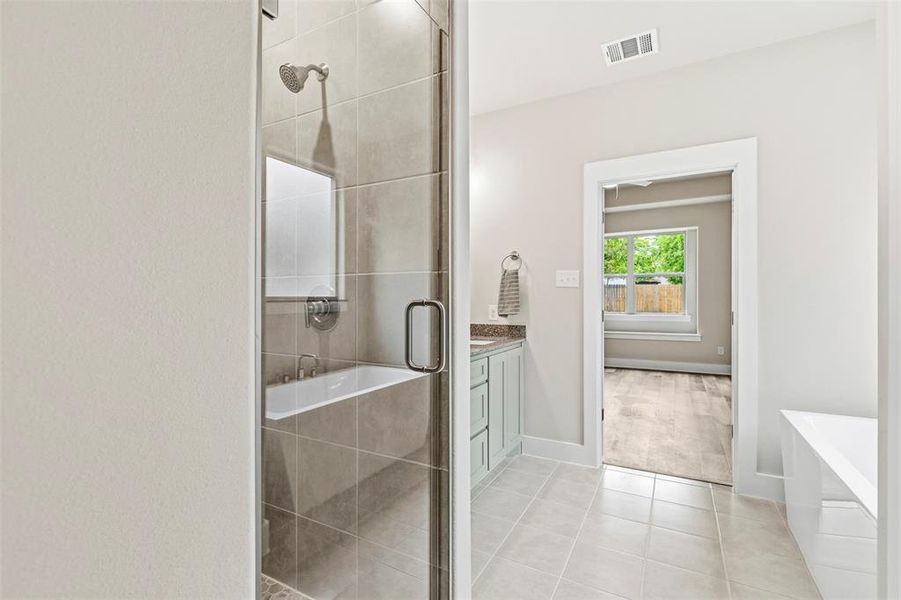 Furnished interior view inside a new home in , Sherman (Image 7).