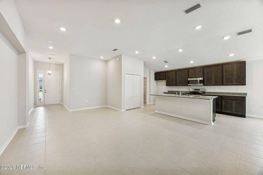 Spacious, unfurnished interior of a new home in Weston Woods, Jacksonville (Image 12). Spacious, unfurnished interior of a new home in Weston Woods, Jacksonville (Image 12).