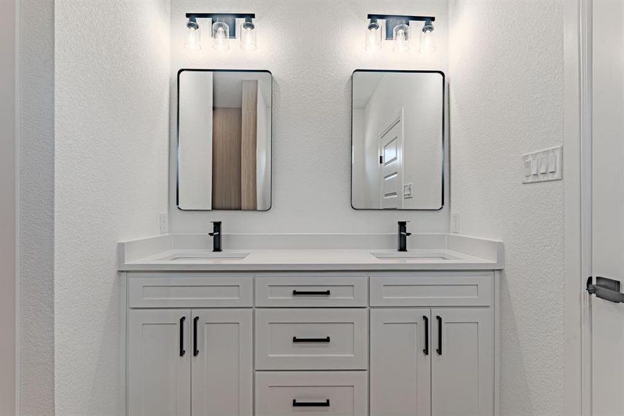 Image 34 of a home in .