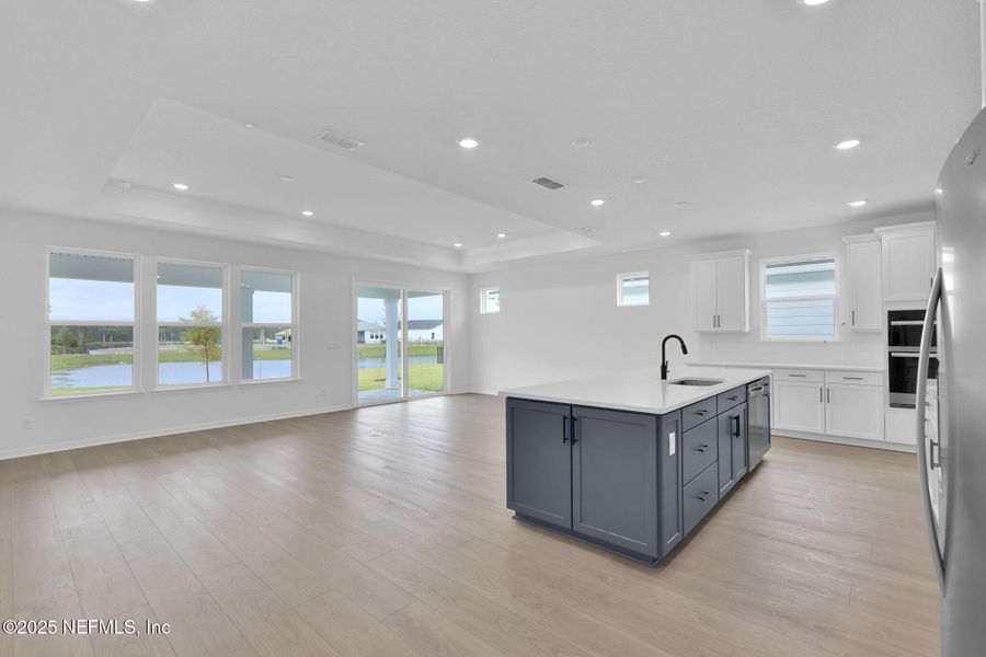 Spacious, unfurnished interior of a new home in Del Webb Saint Johns, St. Johns (Image 17).