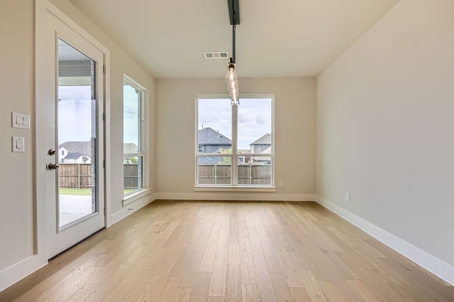 Plan 1535 Representative Photo - Dining Room