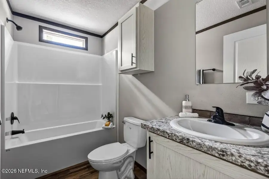 Furnished interior view inside a new home in , Middleburg (Image 13).
