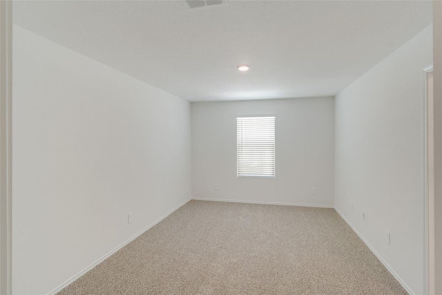 Spacious, unfurnished interior of a new home in Prairie Lakes, Buda (Image 11). Spacious, unfurnished interior of a new home in Prairie Lakes, Buda (Image 11).