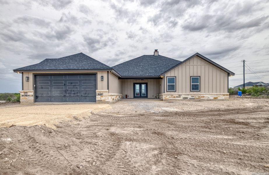 Image 47 of a home in .