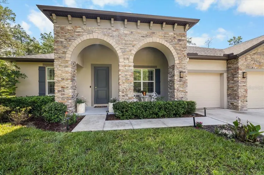 Exterior details and patio area of a home in , Homosassa (Image 3). Exterior details and patio area of a home in , Homosassa (Image 3).