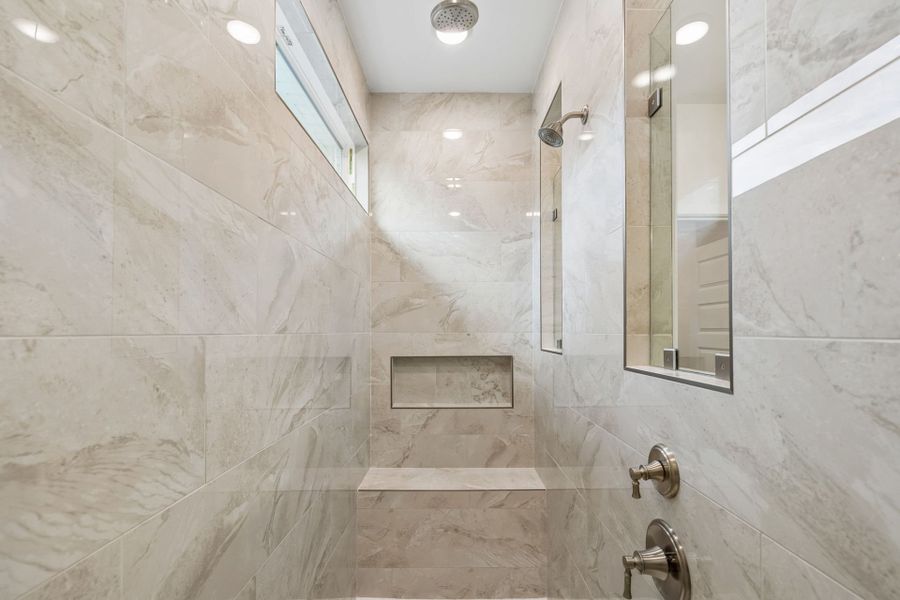 Close-up of interior finishes inside a home in Del Webb Barton Village, Lebanon (Image 21).
