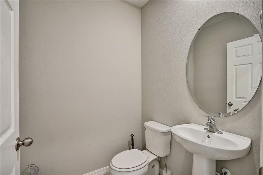 Furnished interior view inside a new home in Hammock Reserve, Haines City (Image 5).
