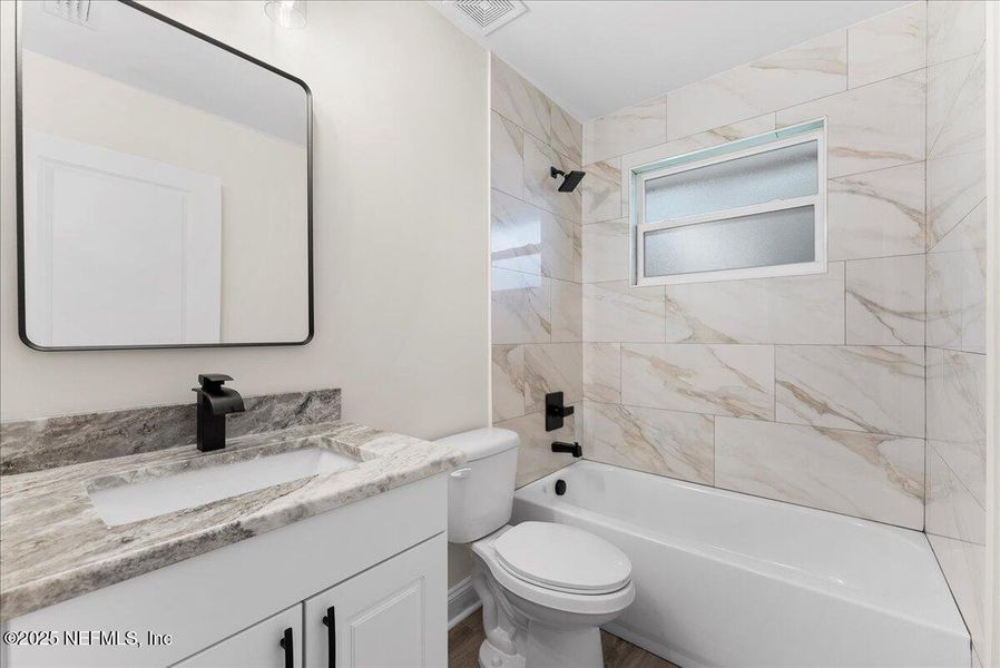 Furnished interior view inside a new home in , Fleming Island (Image 6).