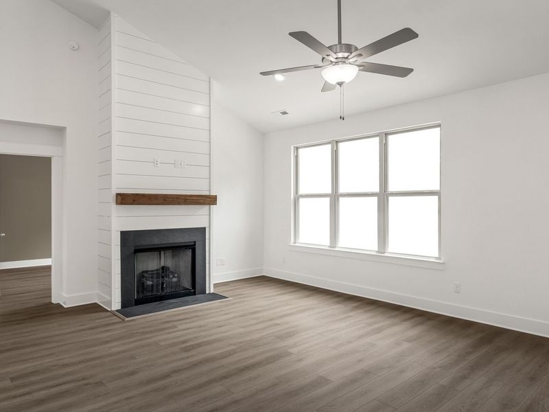 Spacious, unfurnished interior of a new home in Woods Crossing, Gallatin (Image 56).