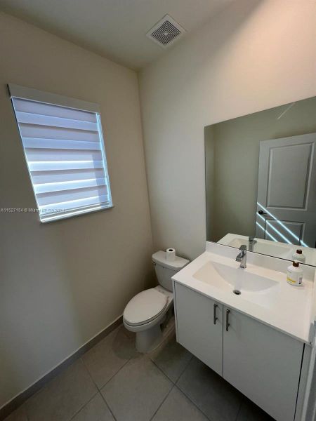 3rd Floor half bathroom