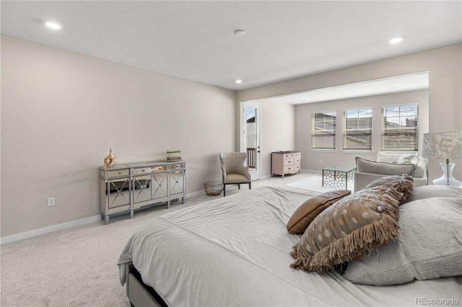 Upstairs primary bedroom