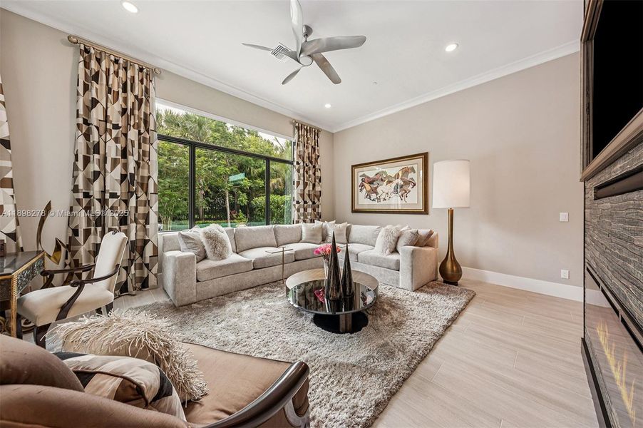 Furnished interior view inside a new home in , Palm Beach Gardens (Image 20).