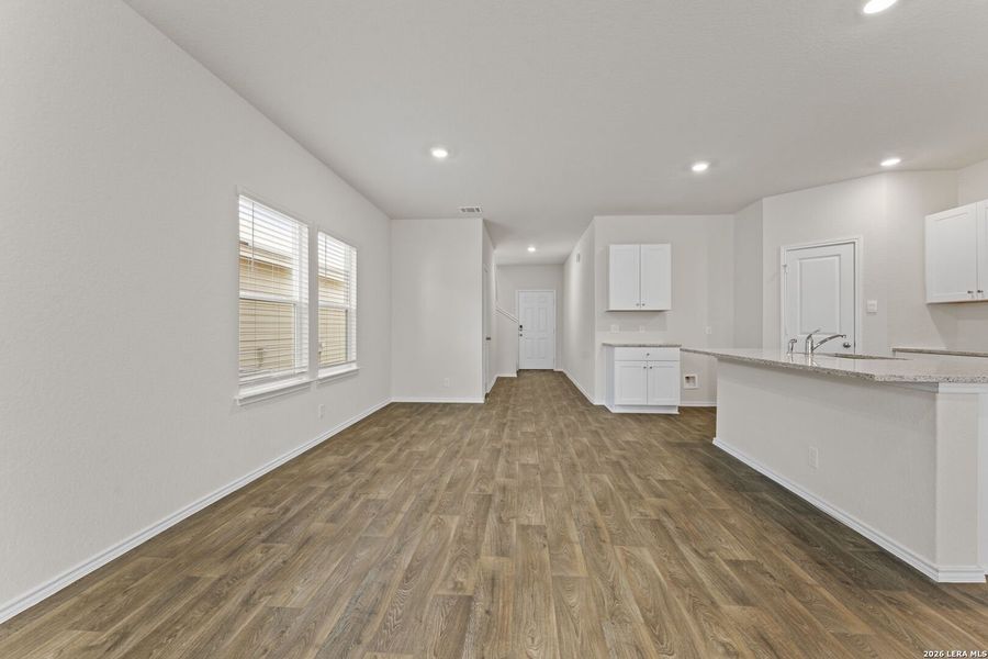 Spacious, unfurnished interior of a new home in Applewood, San Antonio (Image 16). Spacious, unfurnished interior of a new home in Applewood, San Antonio (Image 16).