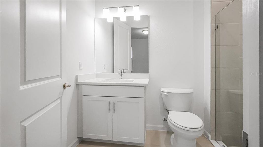 Furnished interior view inside a new home in Cresswind at Lake Harris, Tavares (Image 13).