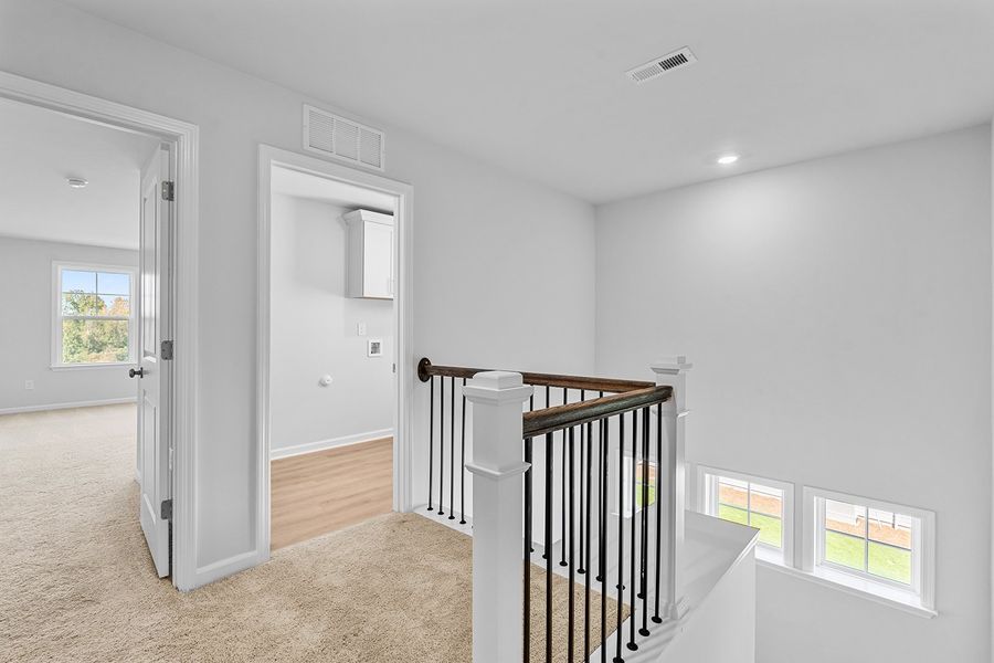 Spacious, unfurnished interior of a new home in Fieldstone, Lexington (Image 39).