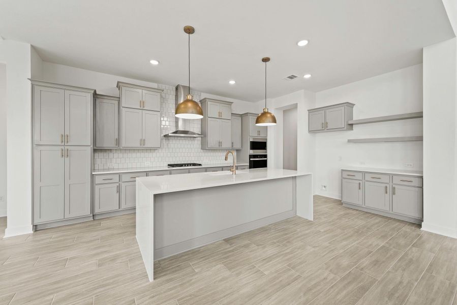 Representative image. Features, selections and colors may vary.