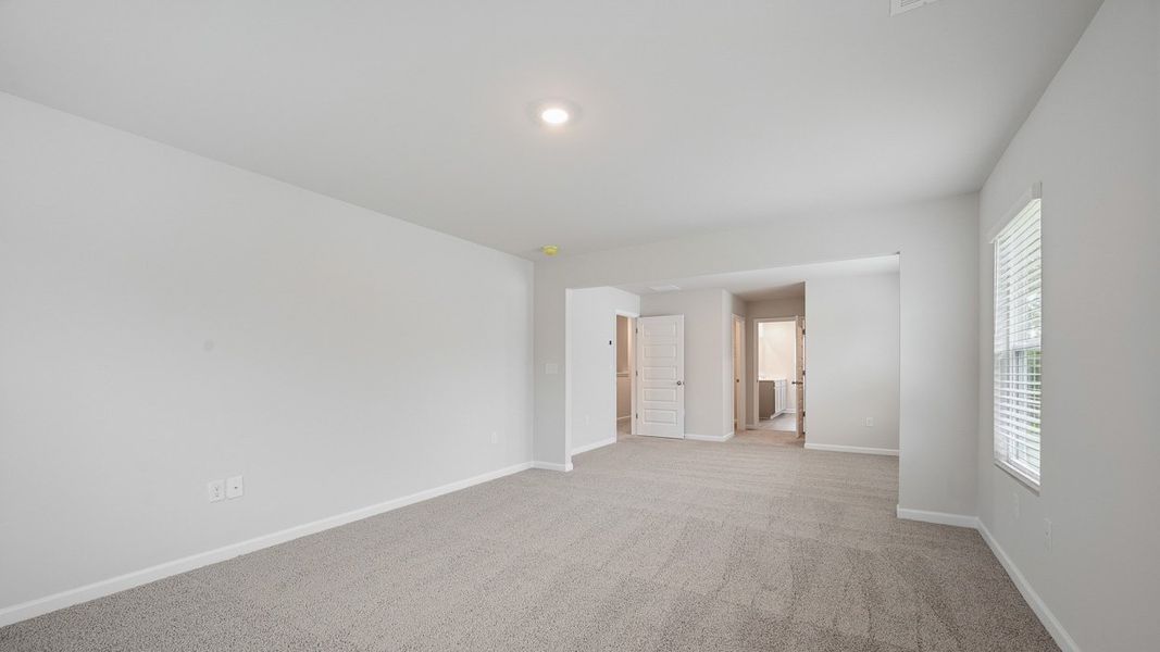 Spacious, unfurnished interior of a new home in Brooks Station, Dacula (Image 24).