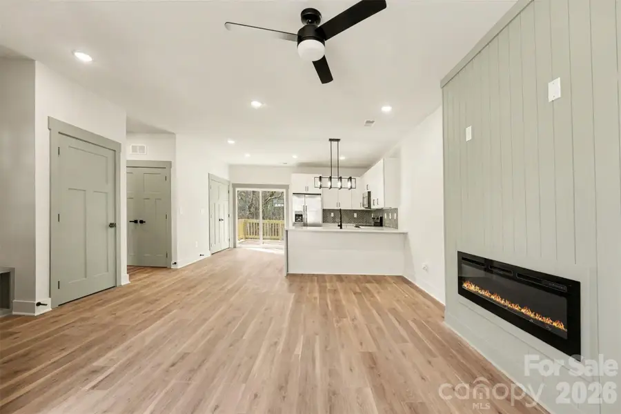 Spacious, unfurnished interior of a new home in , Cherryville (Image 10).