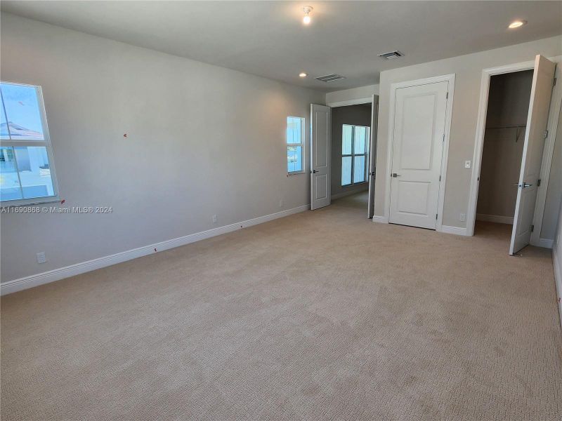 upstairs loft / bedroom