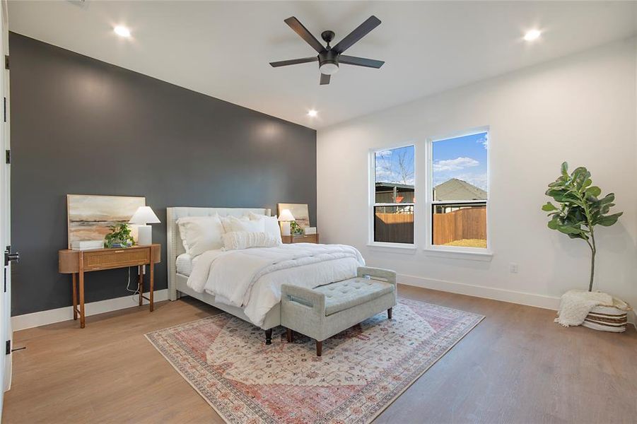 Furnished interior view inside a new home in , Dallas (Image 24).