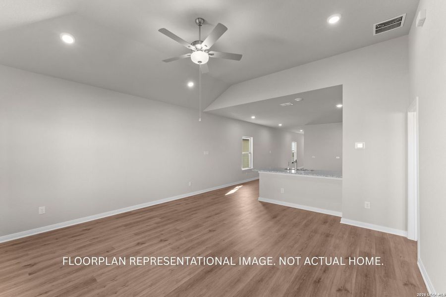 Spacious, unfurnished interior of a new home in Park Place, New Braunfels (Image 16).