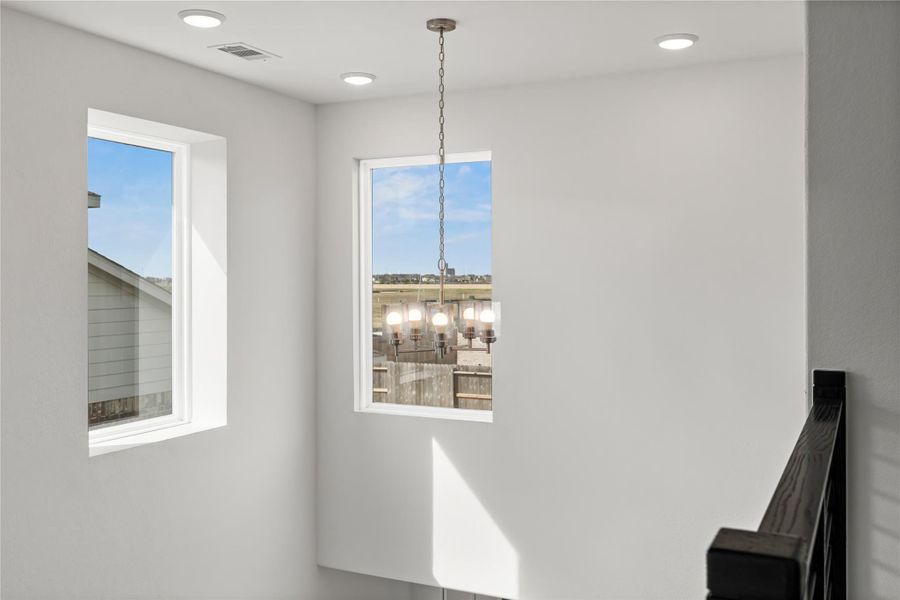 Spacious, unfurnished interior of a new home in River Ranch Meadows, Dayton (Image 28).