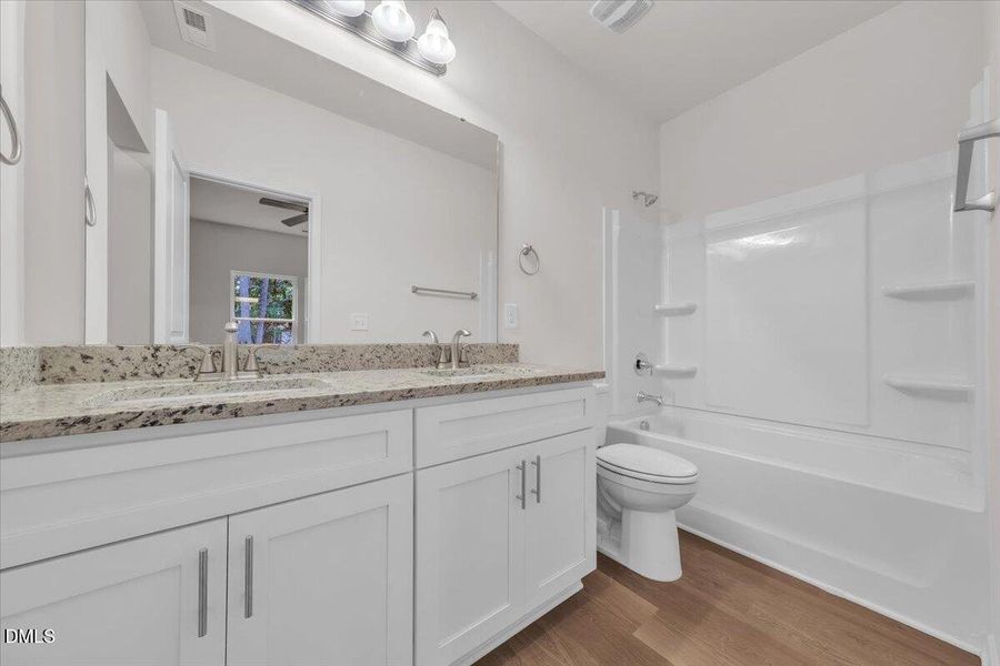 20-106 Summitt Ave_020