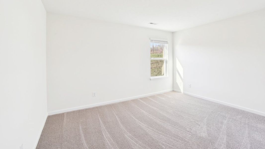 Spacious, unfurnished interior of a new home in Johnson Farms, Greeneville (Image 23).