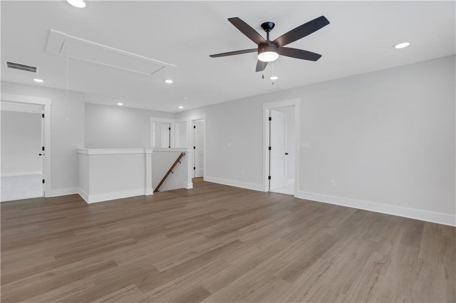 Spacious, unfurnished interior of a new home in Twin Lakes, Hoschton (Image 29).