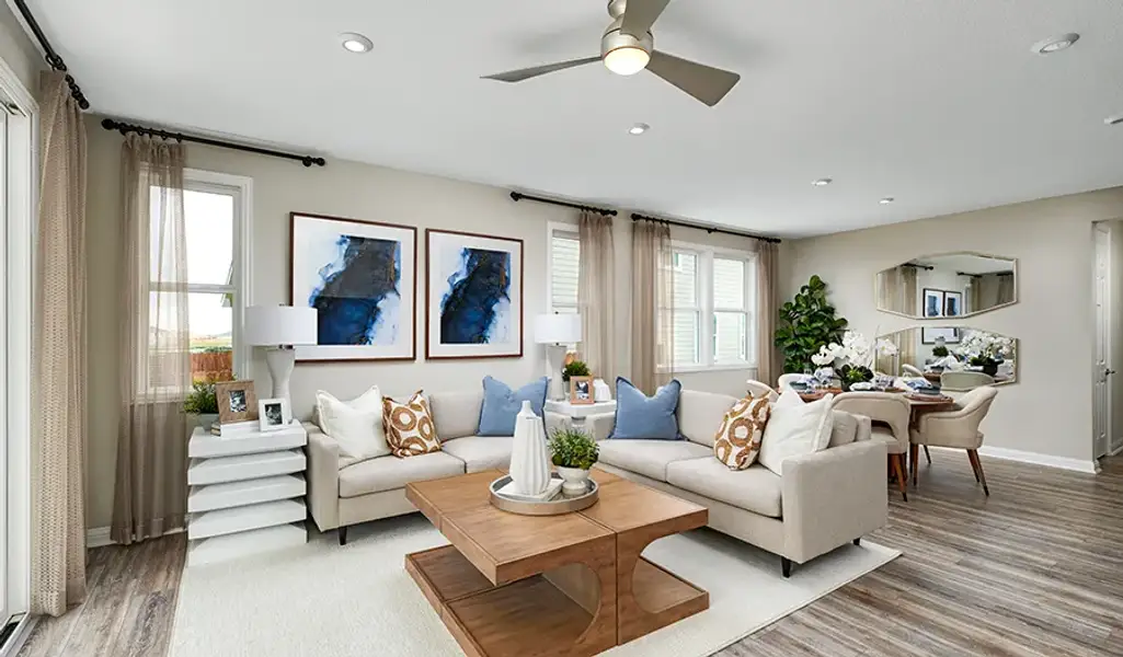 Larimar-X917-SeasonsAtCarillon Family Room