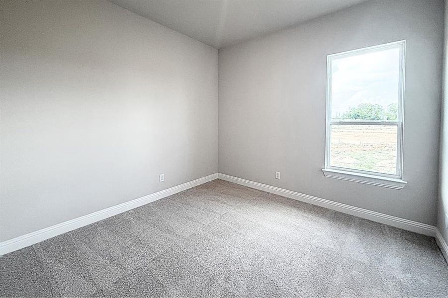 Spacious, unfurnished interior of a new home in Eagle’s Estates, Burleson (Image 18).