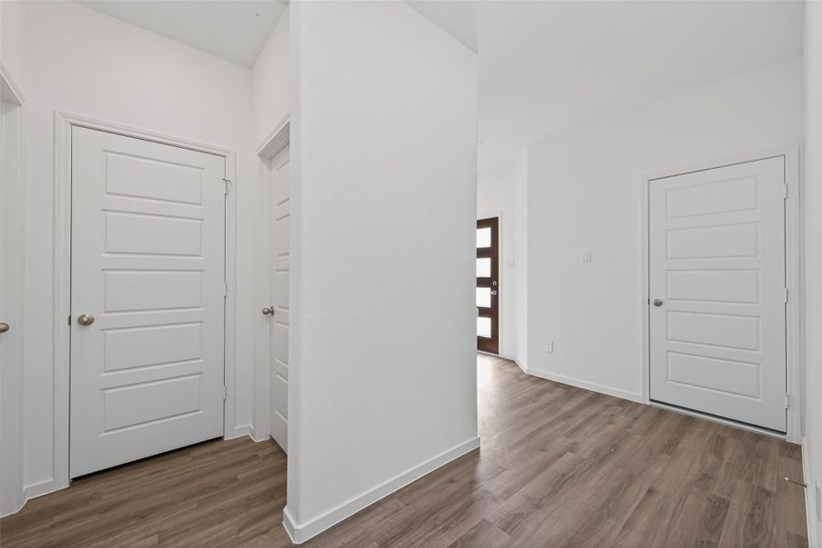 Spacious, unfurnished interior of a new home in Enclave at Willis, Willis (Image 14).