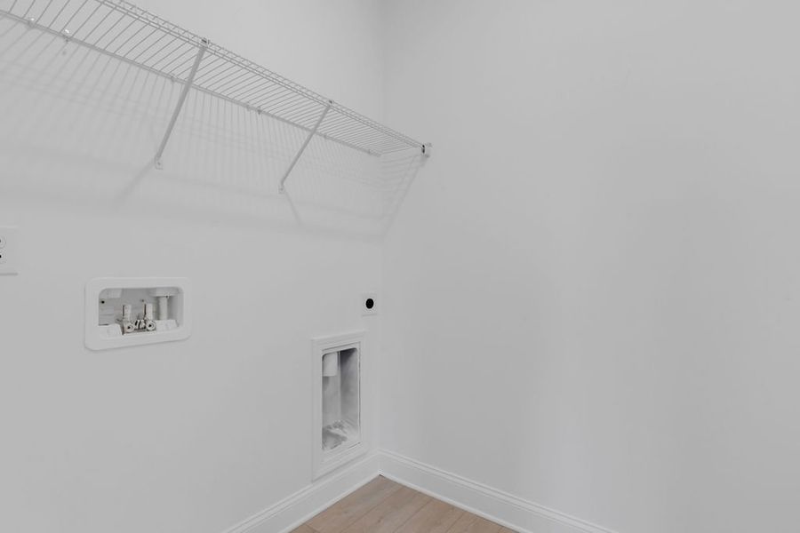 Representative unfurnished interior of a home built from the Canton by UnionMain Homes in Three Rivers, Rome (Image 15).