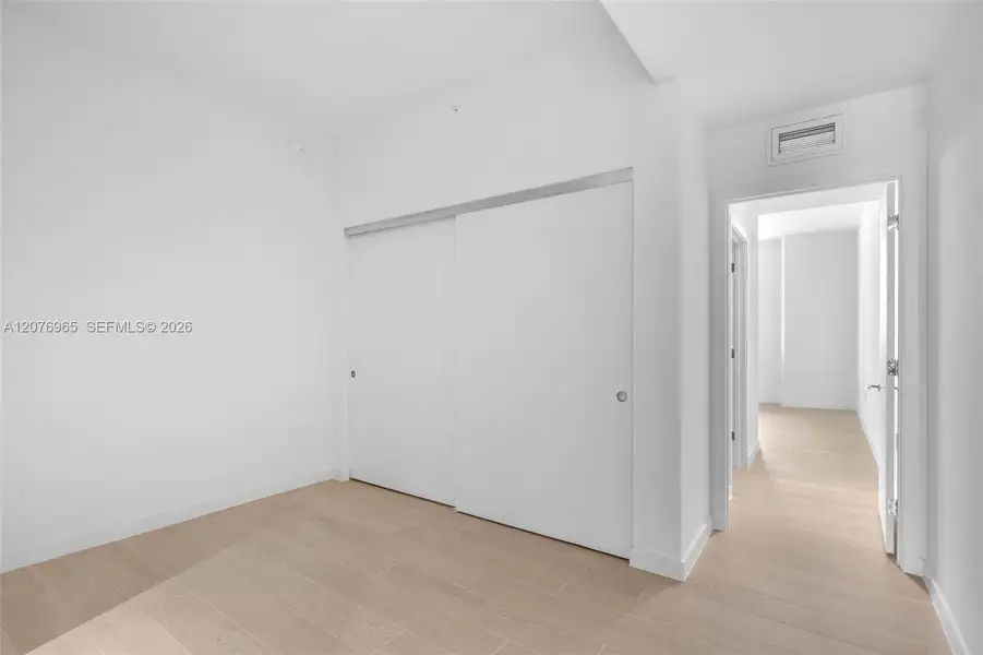 Spacious, unfurnished interior of a new home in , Miami (Image 17).