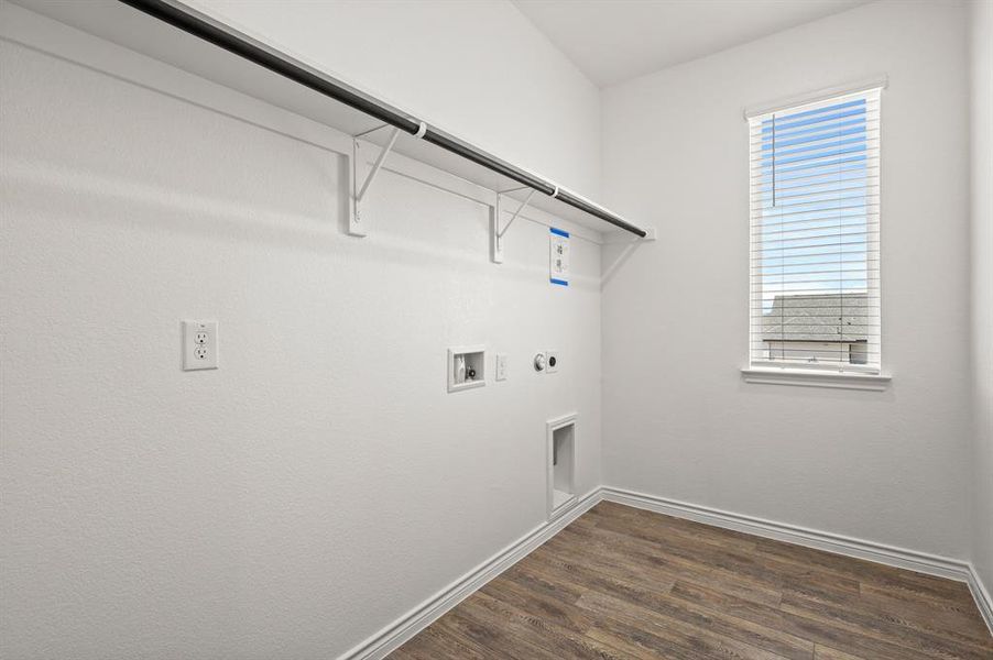 Spacious, unfurnished interior of a new home in Rocky Creek Crossing, Fort Worth (Image 23). Spacious, unfurnished interior of a new home in Rocky Creek Crossing, Fort Worth (Image 23).