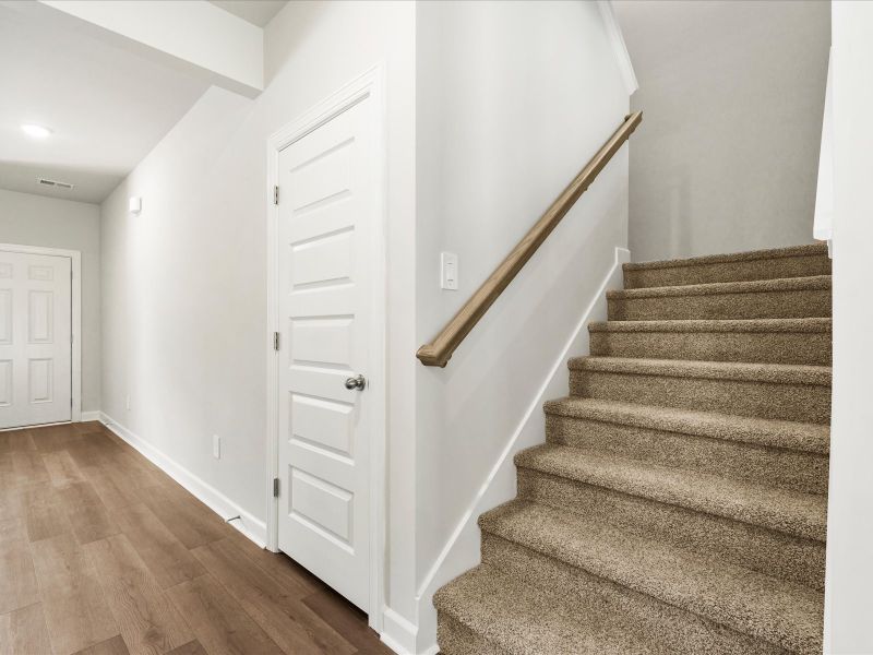 Spacious, unfurnished interior of a new home in Creek Ridge - Signature Collection, Spartanburg (Image 18).