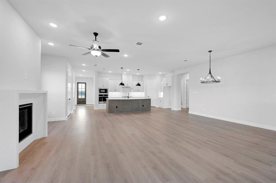 Spacious, unfurnished interior of a new home in Elements at Viridian - Traditional Series, Arlington (Image 25).