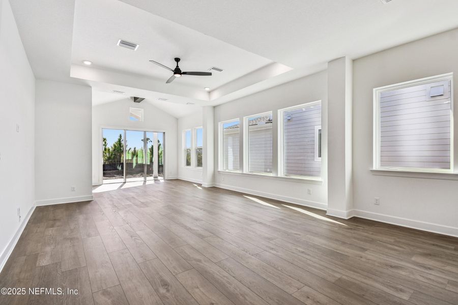 Spacious, unfurnished interior of a new home in Evergreen Island at Silverleaf - Executive, St. Augustine (Image 13). Spacious, unfurnished interior of a new home in Evergreen Island at Silverleaf - Executive, St. Augustine (Image 13).