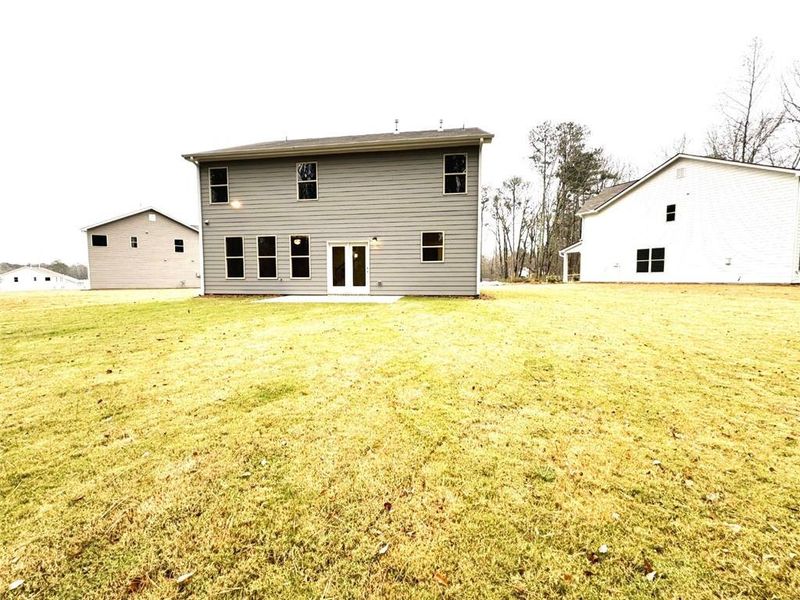Exterior details and patio area of a home in Paces Estates, Lithia Springs (Image 3).